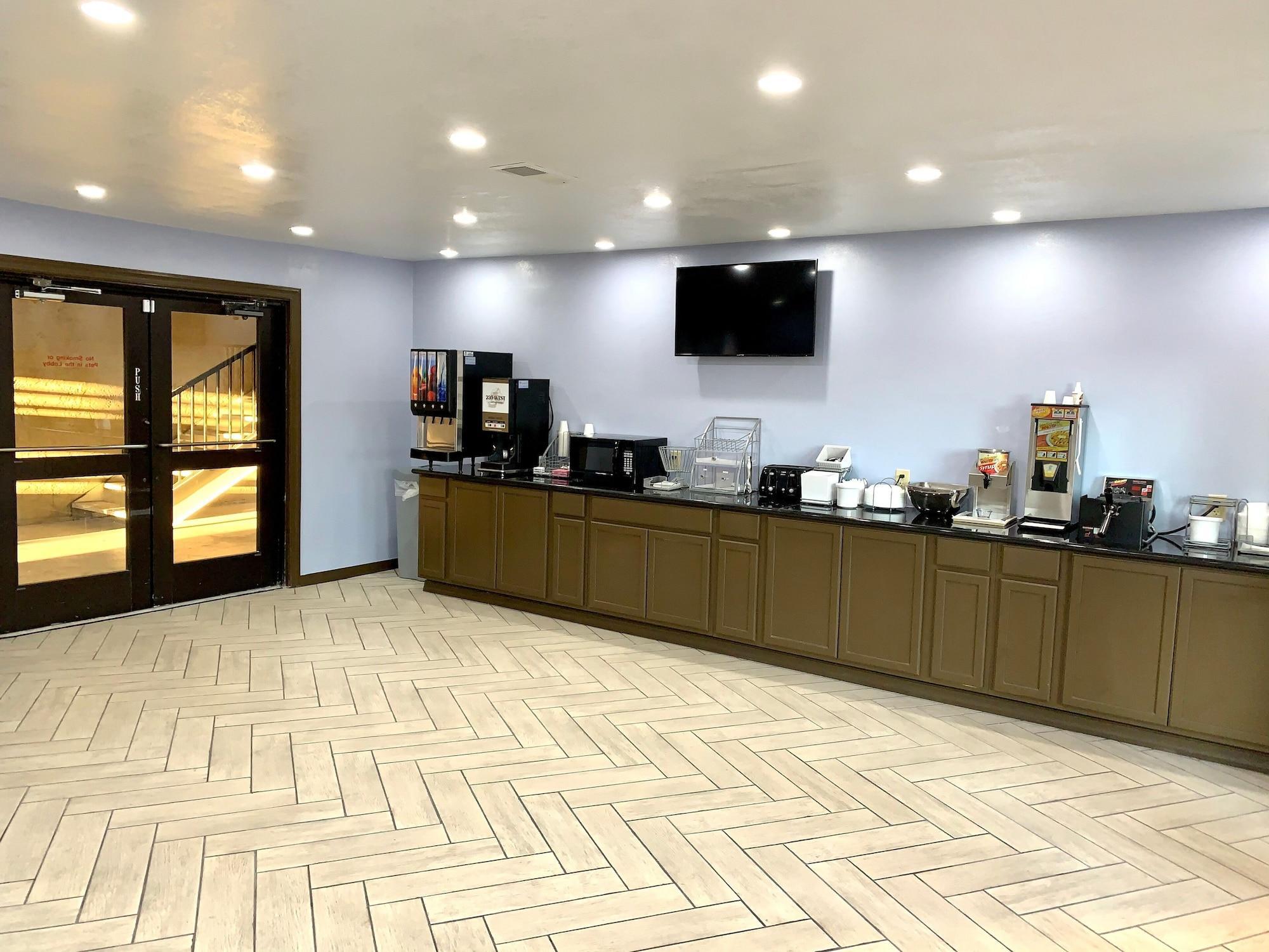 Super 8 By Wyndham - Canton, Texas Exterior photo