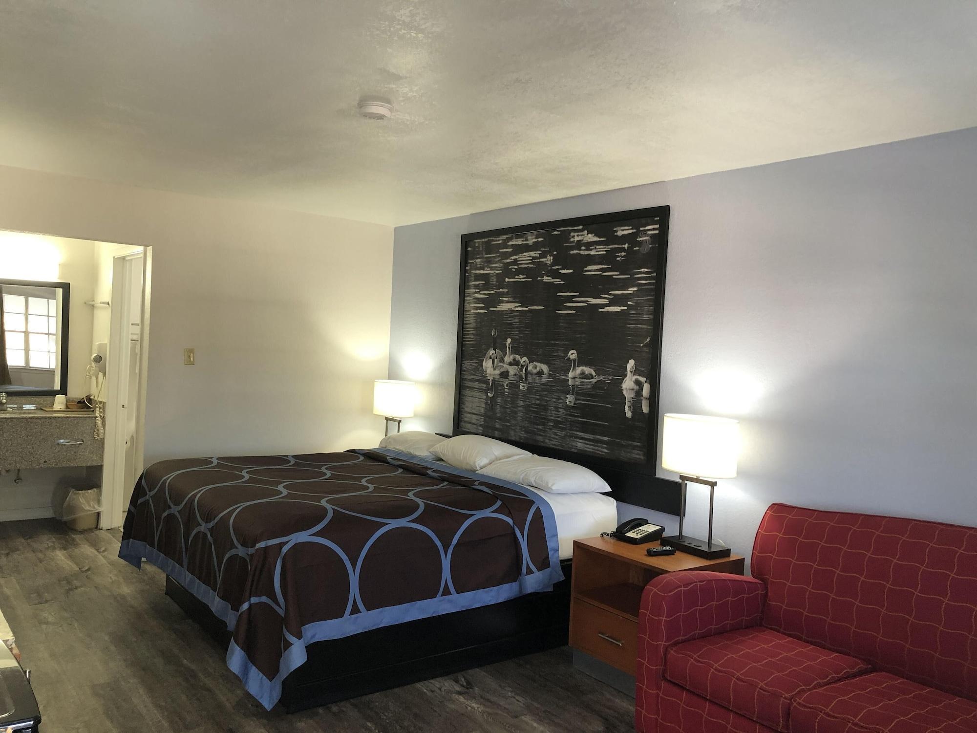 Super 8 By Wyndham - Canton, Texas Exterior photo